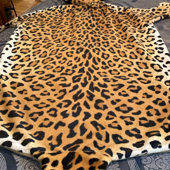 Brand New Brubaker Leopard Rug - Picture 5 of 8